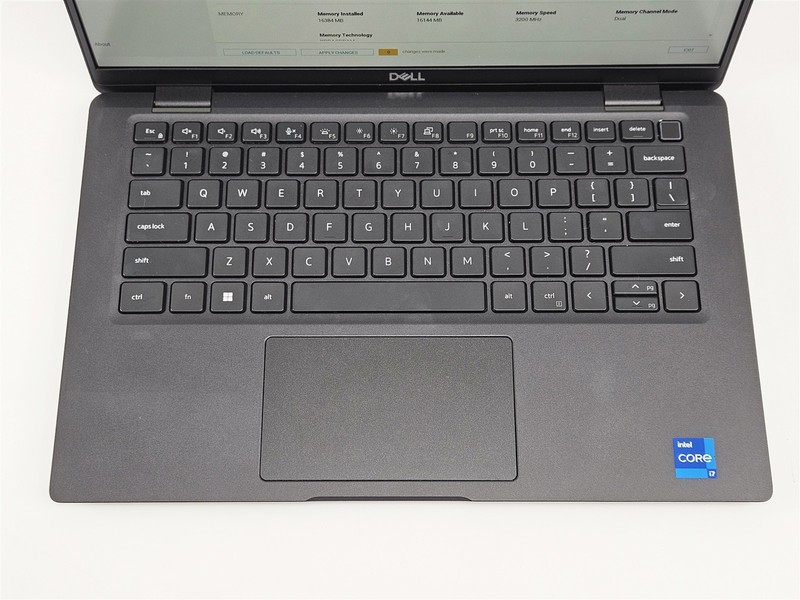 Dell Latitude 7430 14" i7-1265U 16GB RAM 256GB SSD Thunderbolt 4 No OS gallery