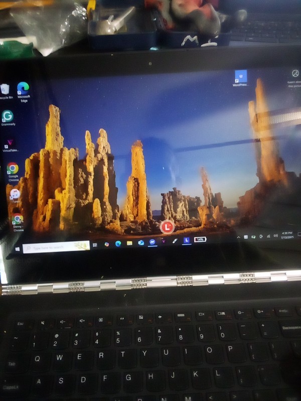 Lenovo Yoga 900-13ISK 2-in-1 I7 6th Gen, 16GB RAM, 512GB SSD, Windows 11, Touch gallery
