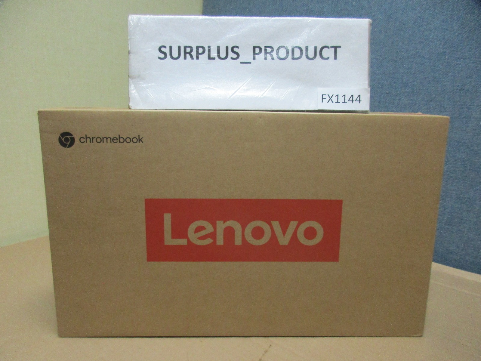 LENOVO IPad Slim 3 C 14IAN8 83BN0001US Lap,14" Intel N-S N100,AI,4GB M-NEWIN BOX gallery