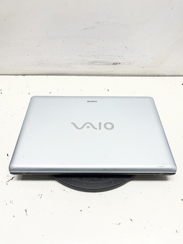 Sony VAIO PCG-71318L Intel Core i3 2nd Gen 4GB NO HDD gallery