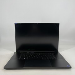 Razer Blade 18 240Hz QHD+ 2.2 GHz i9-14900HX 32GB 2TB SSD RTX 4090 Excellent