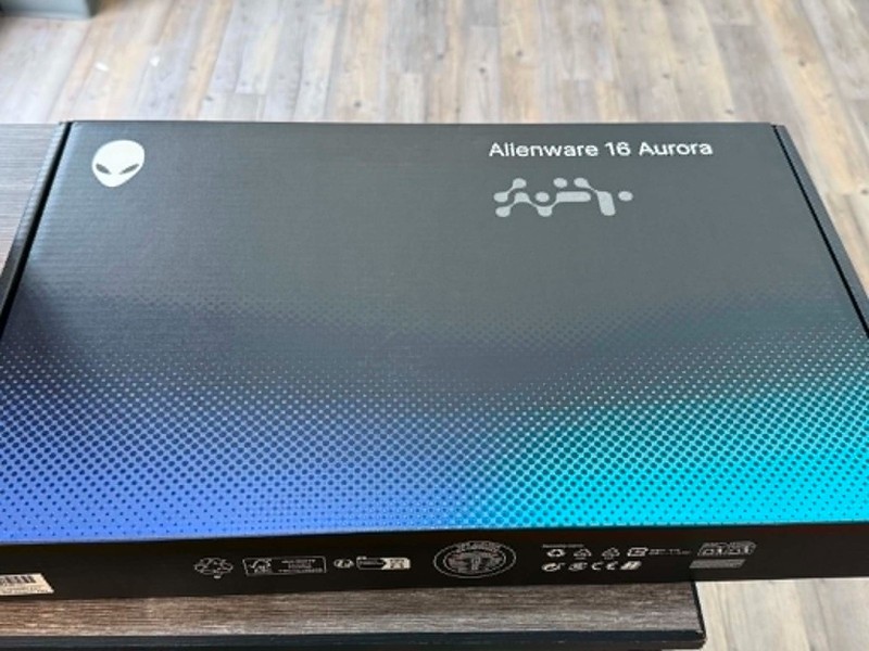 Alienware 16X Aurora Gaming Laptop Ultra 7 255HX 16GB 1TB SSD RTX 5060 16" New gallery