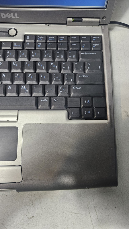 Dell Latitude D610 Pentium M 1.73Ghz / 1Gb Ram DDr2 / NO HDD / NO CHARGER (2) gallery