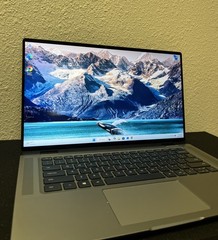 Dell Latitude 9510 Win11- TOUCHSCREEN 15″ 1.1GHz Core i7-10810U 512GB- Grade C