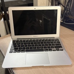 MACBOOK AIR EALRY 2015 11″ CORE I5-5250U 1.6GHZ 4GB RAM NO HD .