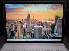 Microsoft Surface Book 3 15″ (256GB SSD, Intel i7-1065G7 GTX 1660 Ti 16GB RAM)