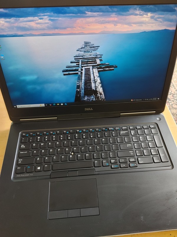 Dell Precision 7510 Intel Xeon CUP E3-1525M v5@2.90GHz, 8GB RAM,256GB SSD, WIN10 gallery