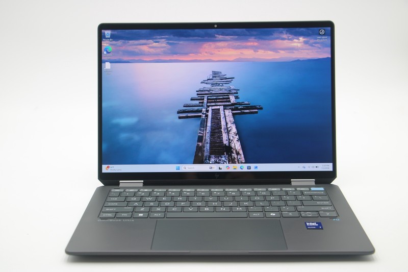 HP OmniBook Ultra Flip 14-fh0013dx OLED *2.2GHz Intel Ultra 7 256V/16GB/1TB SSD* gallery