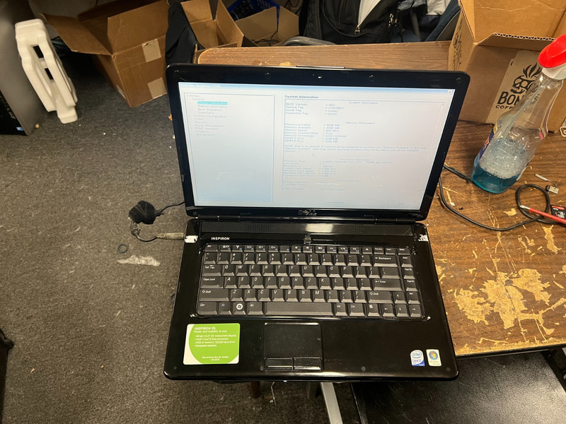 DELL Inspiron 1545 15.6" Core 2 DUO T6400 2.00 GHz 4GB NO HDD NO OS gallery