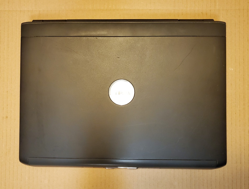 Dell VOSTRO 1500 Retro Gaming Laptop 15.4" - Intel Core 2 Duo 1.60GHz - 1GB RAM gallery