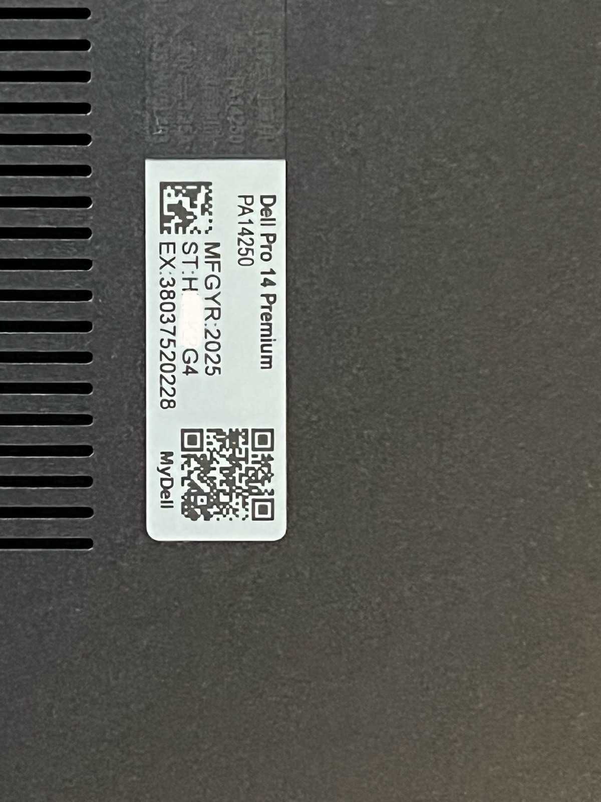 Dell Pro 14 Premium PA14250 2.2 GHz Ultra 7 16GB 256 SSD gallery
