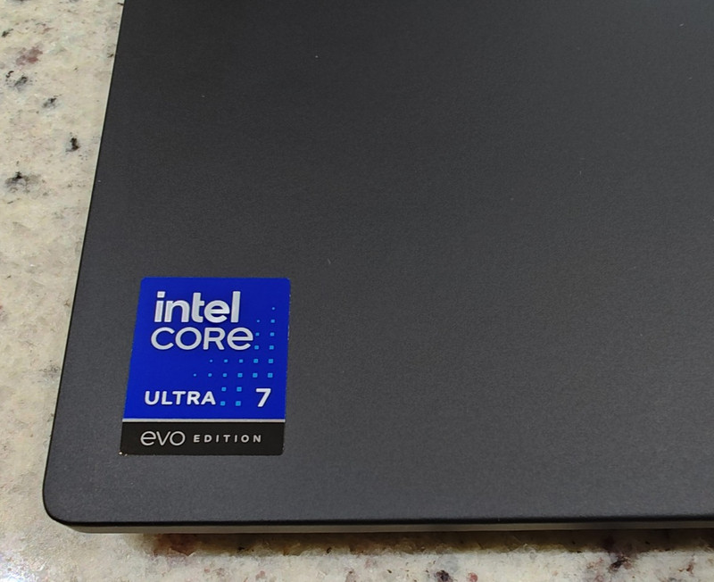 Lenovo ThinkPad P1 Gen 8 (UHD+) --- Ultra 7 255H 32GB RAM 1TB SSD RTX PRO 2000 gallery