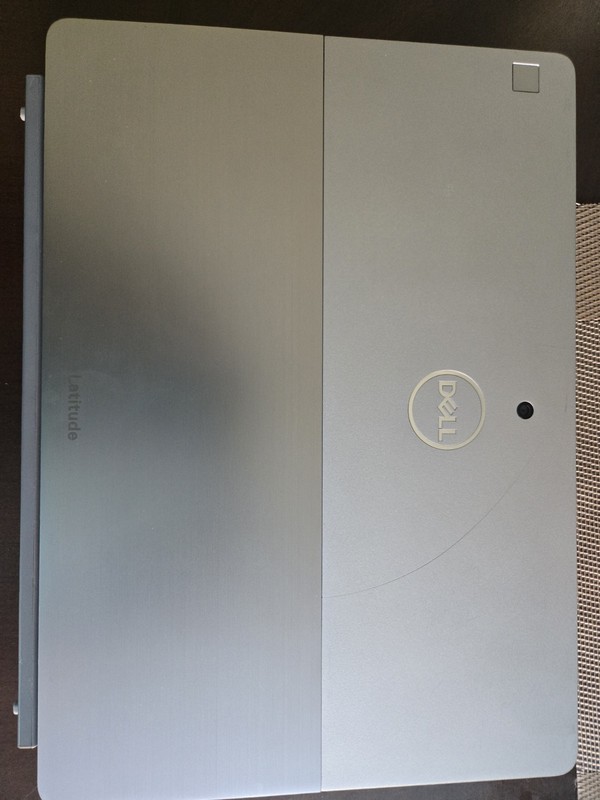 Dell Latitude 7200 Tablet - 1.9 GHz i7-8665U 8GB 256GB 12.3" Touchscreen gallery