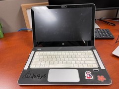 HP ENVY 13T-D000 INTEL CORE I5 4GB RAM NO HD SILVER slighty used