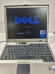 VINTAGE Dell Latitude D600 Laptop Pentium M 1.6ghz 512Mb RAM / No HDD/ No OS