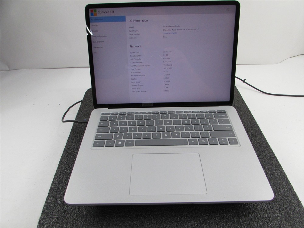 Microsoft Surface Laptop Studio 1964 i7-11370H 1TB SSD 32GB RTX A2000 *No A/C*
