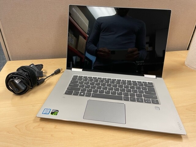 Lenovo Yoga 720-15IKB i7-7700HQ | 2-in-1 15.6" 4K UHD IPS Touch-Screen Ultrabook gallery
