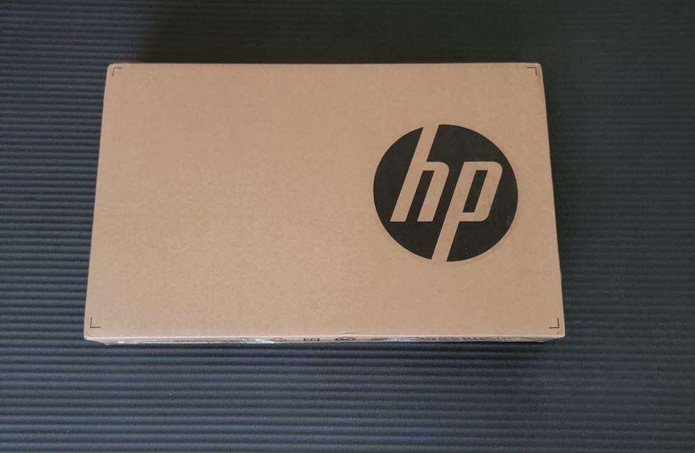 Hp 255 g6 , 15.6 in. HD Laptop AMD A6-9220, up to 2.9 GHz, 8 GB SSD