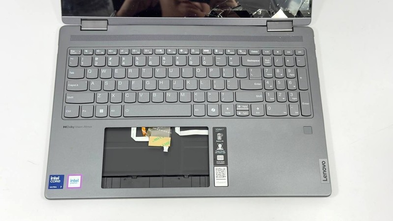 Lenovo Yoga 7i 2-in-1 16" 2K Touchscreen Laptop Core Ultra 7 155U 16GB 1TB (AS I gallery