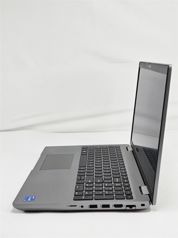 Dell Precision 3571 P104F 15.6" Core i5-12600H 2.7GHz 16GB 256GB SSD gallery