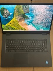 Dell Precision 7770 17.3″ FHD i7-12850HX RTX A1000 4GB 32GB RAM 1TB SSD Wi-Fi 6E