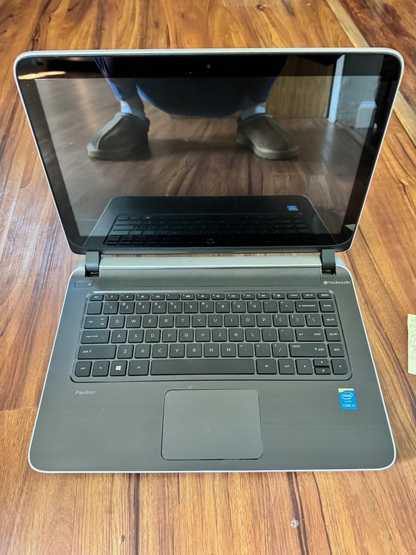 HP Pavilion 14-v062US 14” Laptop i3-4030U 1.9GHz 8GB RAM 250GB SSD Win10 Silver gallery