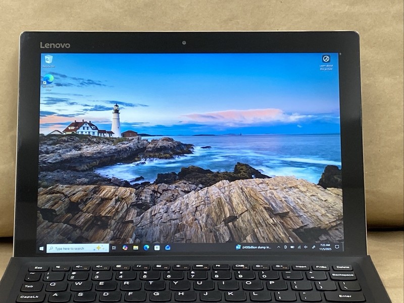Lenovo Ideapad 80QL - 12" - m5-6Y54 - 4GB - 128GB SSD - Win 10 Pro - READ gallery