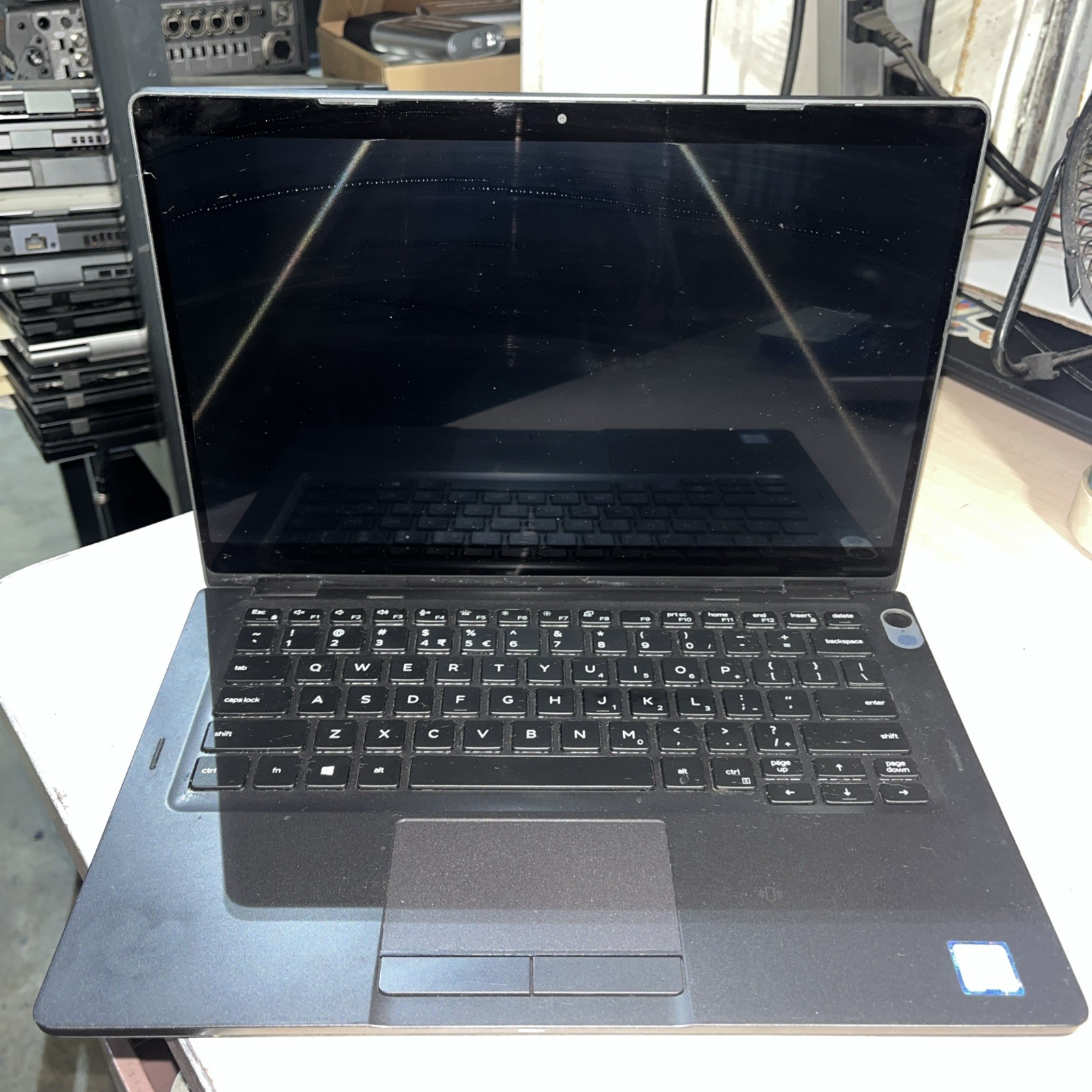 DELL LATITUDE 5300 2 IN 1 INTEL CORE I7-8665U 1.90GHZ 16GB RAM NO HD /TOUCH gallery