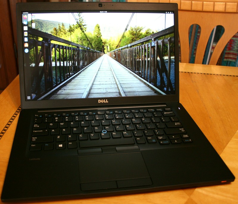 Dell 7490 Laptop Linux Mint 16GB 512GB SSD + 5 YEAR WARRANTY gallery