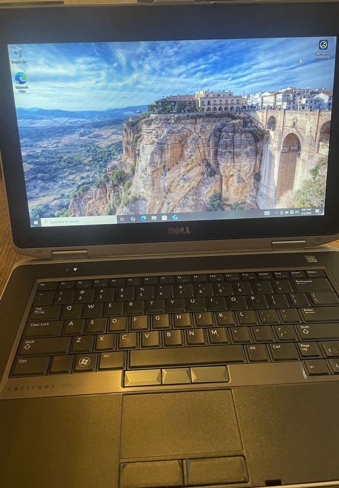 Dell Latitude E6430 Intel Core i5-3320M 8 RAM 180 GB HDD Windows 10 Pro