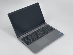 Dell Latitude 5520 15.6″ FHD i5-1145G7 8GB DDR4 512GB SSD Win11 Pro Fingerprint