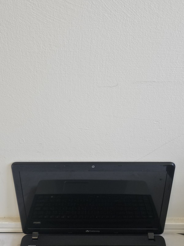 Gateway NE56R Laptop - Intel Celeron B820 - 3GB RAM - NO BATT - Parts - READ gallery