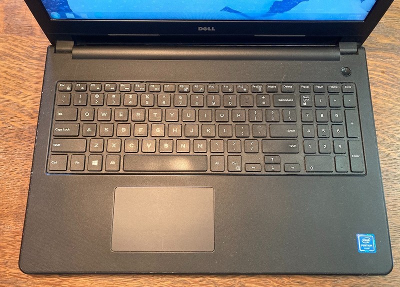 15.6" Dell Inspiron 3552 Laptop Windows 7 intel 1.6ghz 8gb 250gb DVDRW Btooth gallery