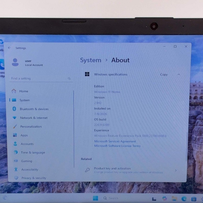 HP Laptop 15-DA0032WM 15.6" i3-8130U 2.2GHz 4GB RAM 1TB SSD gallery
