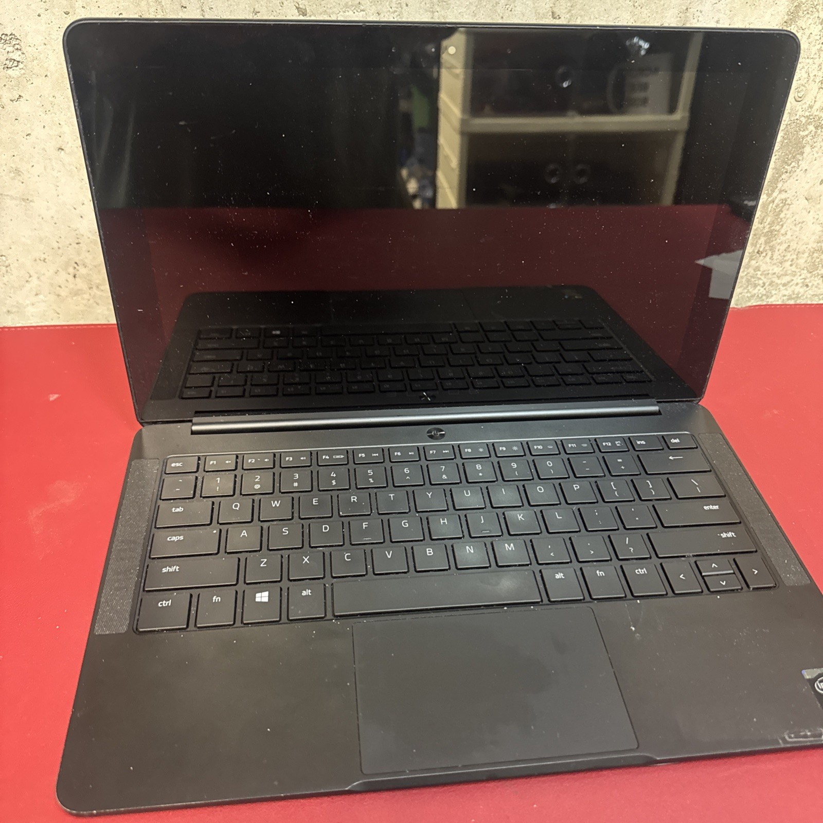 Razer Blade Stealth 12.5” RZ09-01682E20 Laptop For Parts/Repair Untested gallery