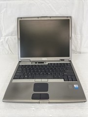 Retro Gaming Dell Latitude D600 Pentium M 1.4GHz 1GB RAM 60GB HDD Windows XP