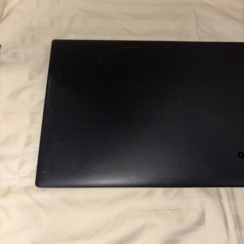 Lenovo IdeaPad 1 130-15AST 15.6" A6 9225 2.6GHz 4GB RAM 500GB HDD gallery