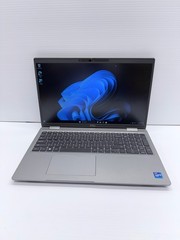 Dell Precision 3561 Laptop + Dock | i7-11800H 16GB 256GB SSD T1200 15.6″ – SP71