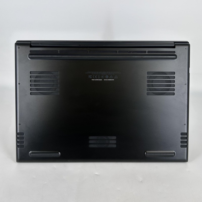 Razer Blade 18 240Hz QHD+ 2.2 GHz i9-13950HX 16GB 512GB SSD RTX 4090 FRAME GAP gallery