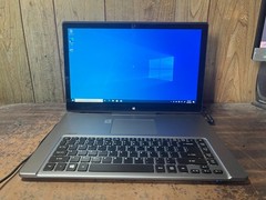 Acer Aspire R7-572 15.6″ 2in1 Touchscreen Intel i5 8GB RAM 256GB SSD Win 10 RARE