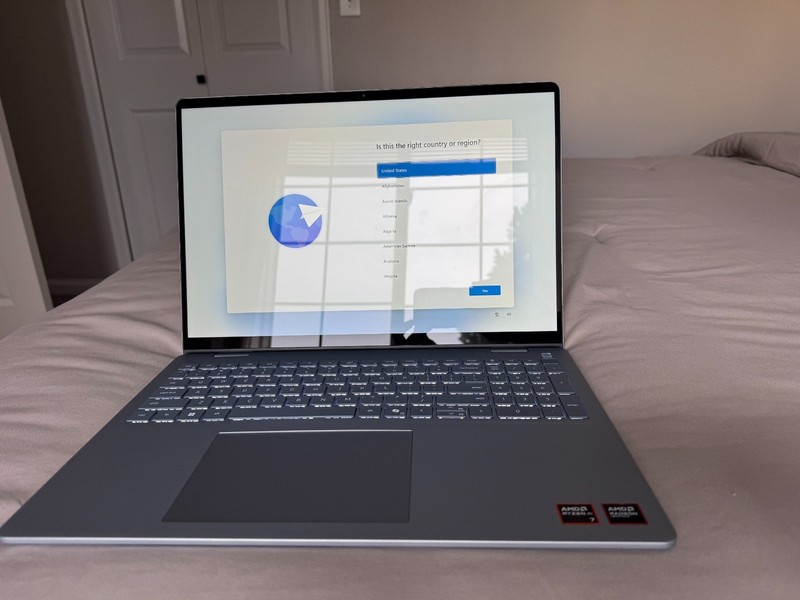 New Dell Plus 16" 2K Touch Laptop AMD Ryzen AI 7 350 - 32GB RAM 1TB SSD Ice Blue gallery