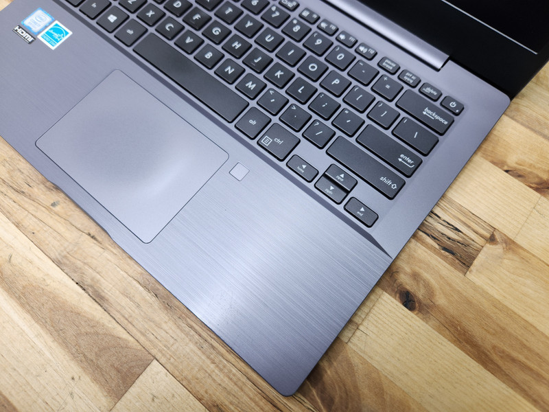 ASUS ExpertBook P5440F 14" FHD i7-8565U 1.8GHz 16GB 240GB SSD Windows 11 Pro ~ gallery