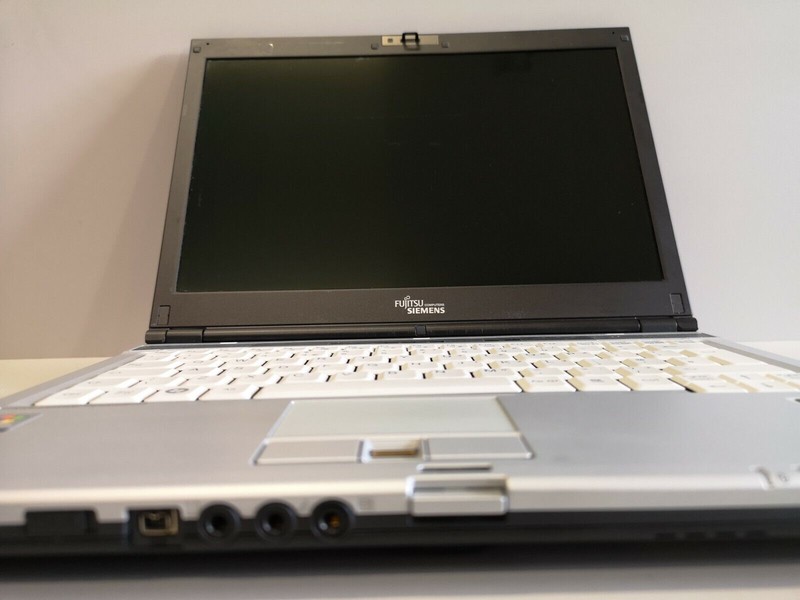 Fujitsu LifeBook S6410, 13.3'', C2D T7500 2.2GHz, 4/320 HDD, 1280 X 800, KAM, W7 gallery