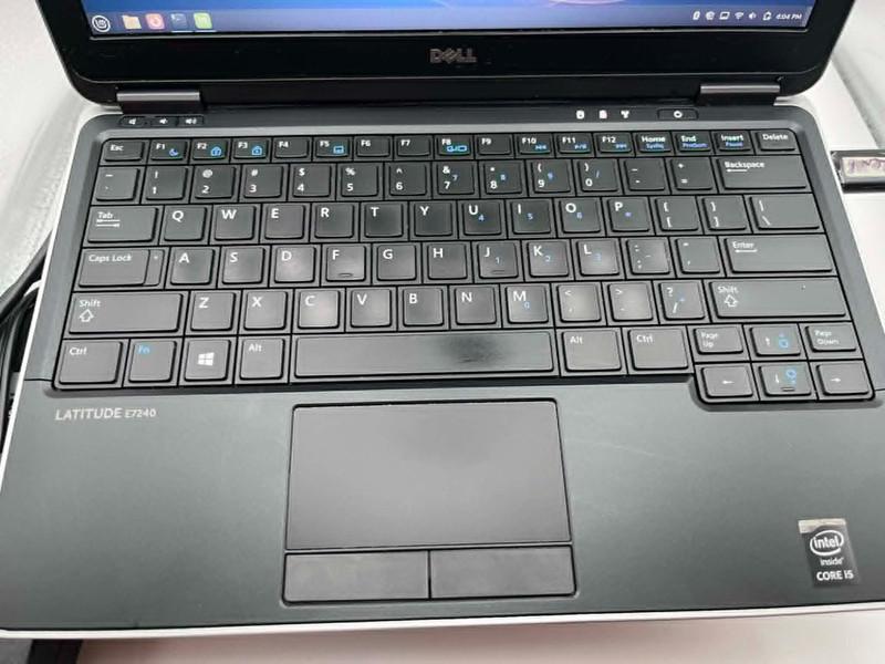 Dell Latitude E7240|Linux Mint| Intel i5-4310U | 8GB RAM | 128GB SSD | 1 YR WTY gallery