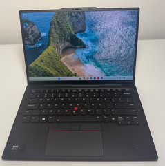 Lenovo ThinkPad X1 Carbon Gen 12 14″ 21KC00A8US i7 1.7GHz 16GB 512GB WIN11 PRO