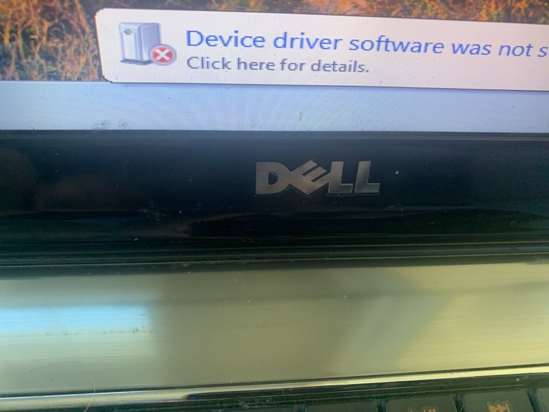 Dell Inspiron N5010 15.6" Intel Pentium P6200 2.13GHz GB RAM 640GB HDD Win 7 Pro gallery