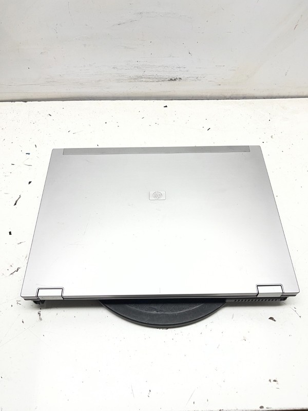 HP EliteBook 8730w Intel Core 2 Duo T9600 2.8GHz 4GB NO HDD gallery