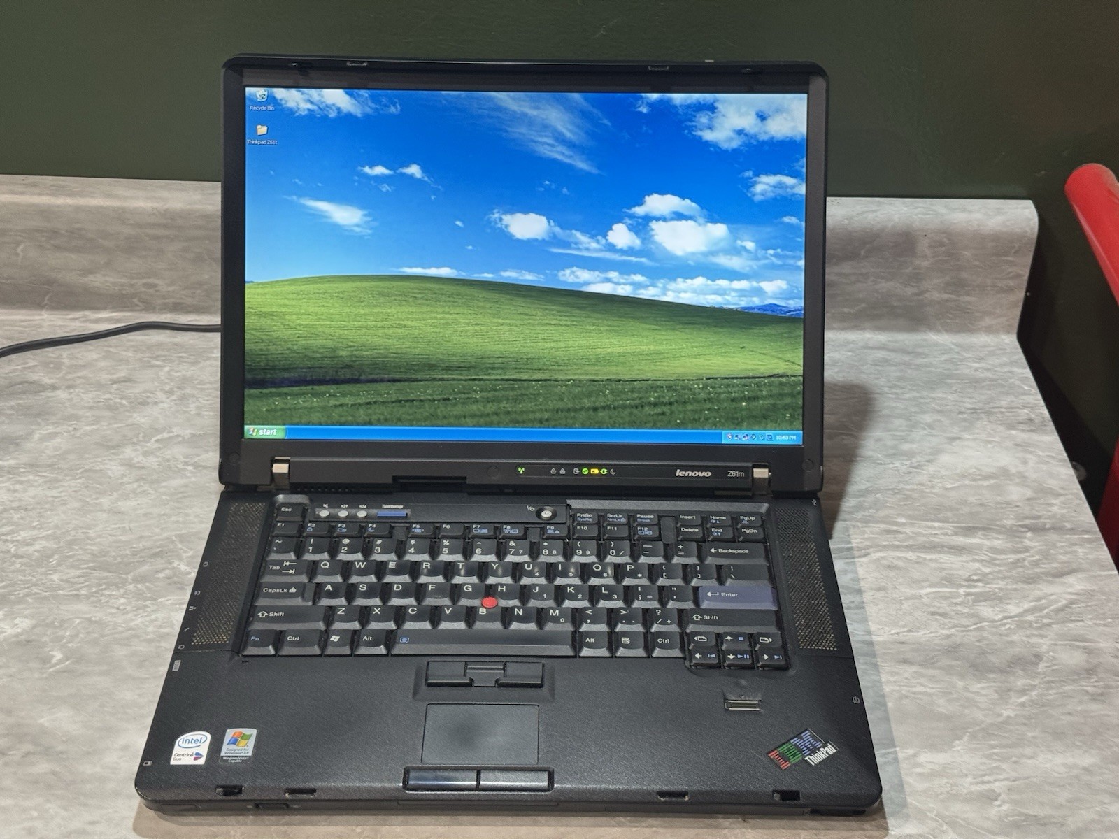 Lenovo ThinkPad Z61M Intel Core Duo T2400 1.83GHz 2gb RAM 200gb HDD Windows XP gallery