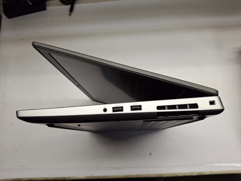 Dell Precision 7540 15.6" Laptop Core i7-9750H 32GB RAM 256GB SSD Webcam T1000 gallery
