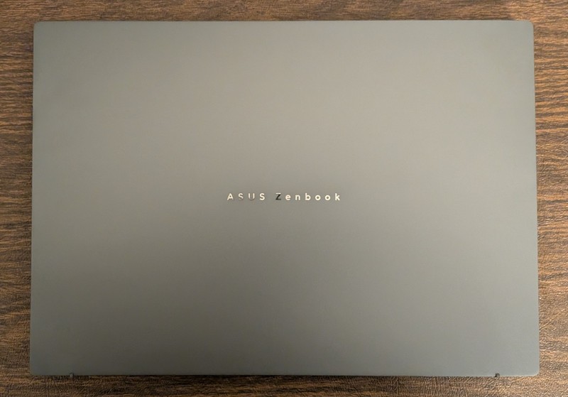 ASUS Zenbook 14 FHD+ OLED Touch (Core Ultra 9 285H, 32GB RAM, 1TB SSD) Laptop gallery